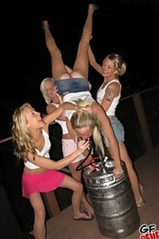 Crazy Lesbian Teens Party